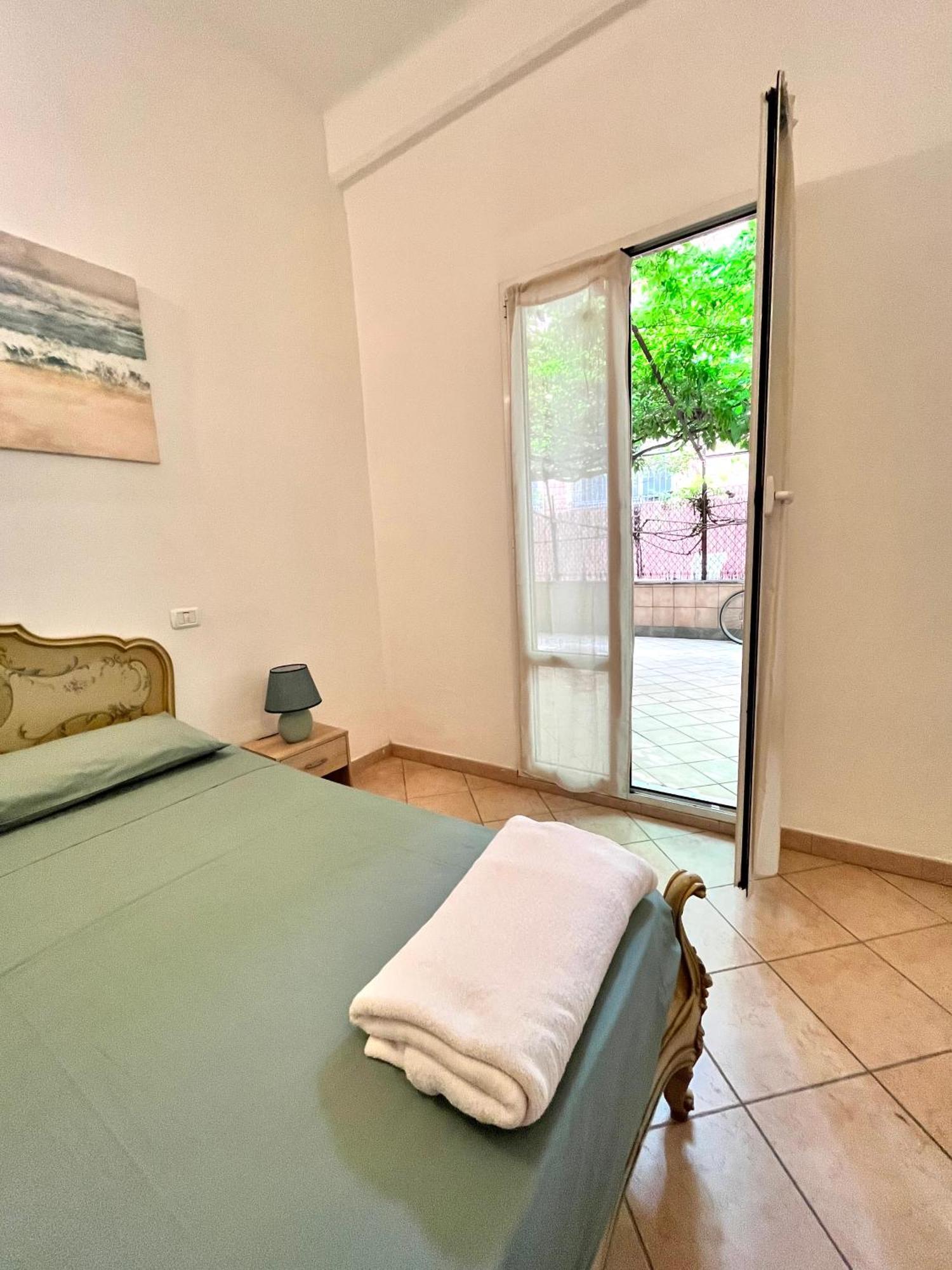 Casa Rosa Apartment ฟีนาเลลีกูเร ภายนอก รูปภาพ